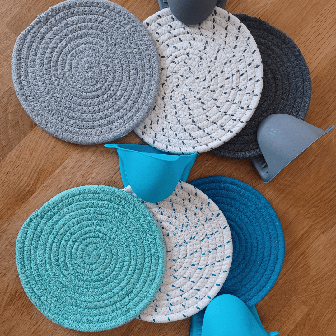 Great Kitchen Set! 5 Piece Potholders Choose Gray Or Blue – Sweet Little  Duck